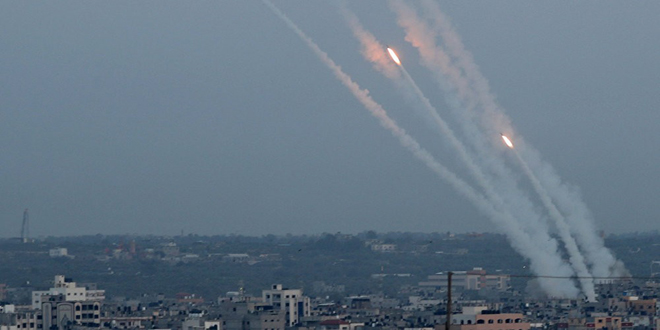 La resistencia palestina lanza nuevos ataques con cohetes contra colonias israelíes